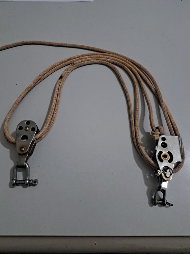 Aparejo contra vela ligera, trapa