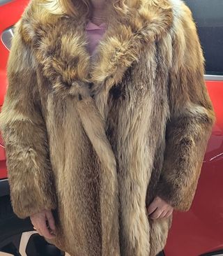 Abrigo de piel zorro Canadiense auténtico.



