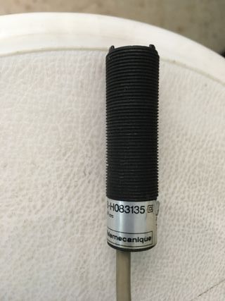 Detector proximid 12/24V Telemecanique XUB-H083135