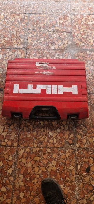 Maleta Hilti herramientas
