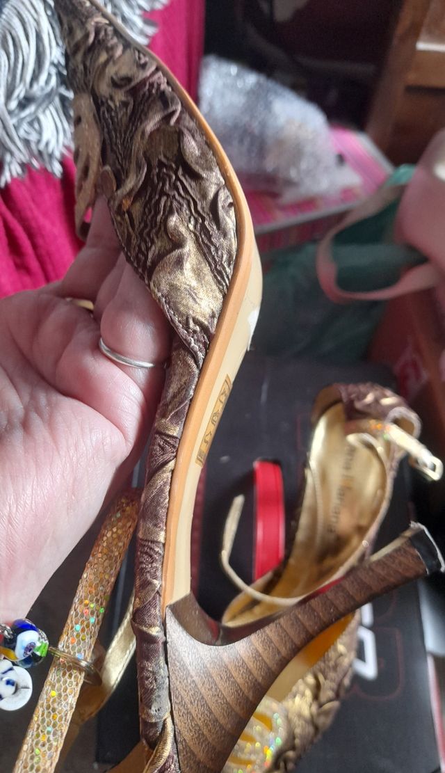 Scarpe Ana Mariana dorate