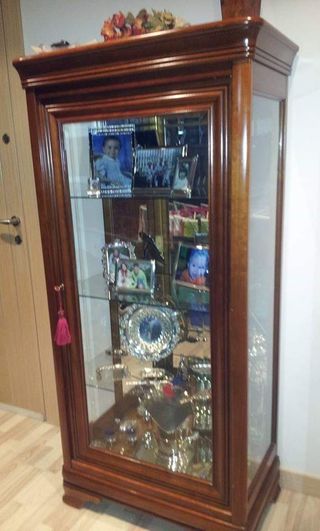 Vitrina antigua restaurada - Madera y cristal