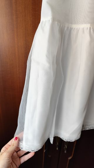 Falda con cola de Pronovias con una caída preciosa