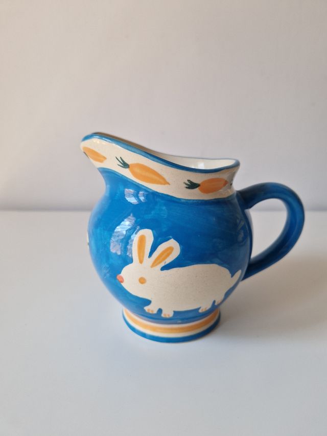 Teiera e lattiera con coniglietti