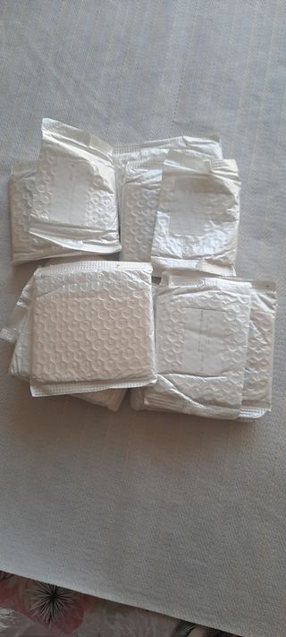 cartas Pokémon doradas de metal