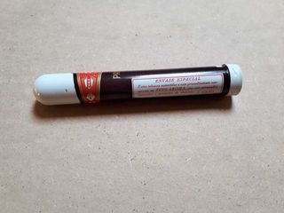 Vecchi imballaggi e carta (vedi prezzi)