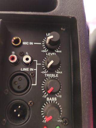 Altavoz Skytec 200W - Autoamplificado