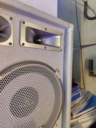 Altavoces MALONE 600W 3 vías