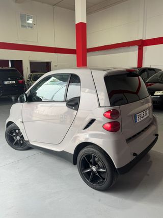 smart fortwo 1.0 coupé 45kW( 61cv)(gasolina C)