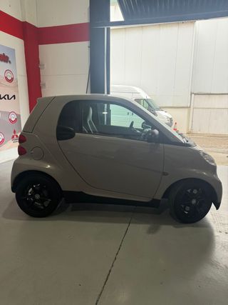 smart fortwo 1.0 coupé 45kW( 61cv)(gasolina C)