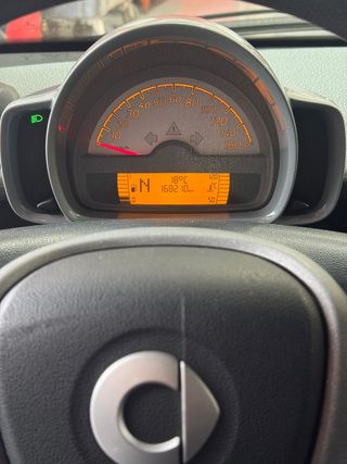 smart fortwo 1.0 coupé 45kW( 61cv)(gasolina C)