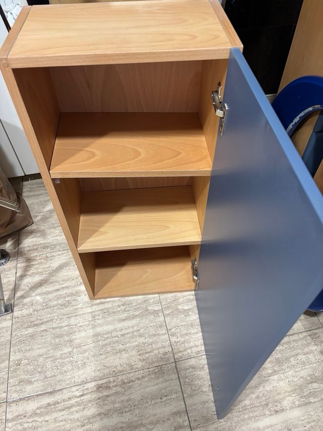 Mueble columna baño suspendido