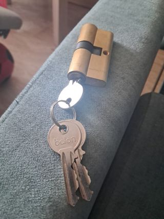 Bombín puerta 3 llaves