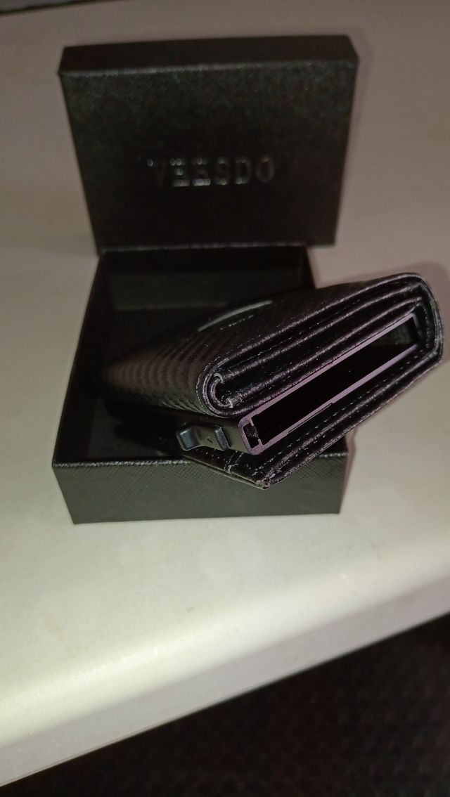 Monedero moderno, tarjetas, Airtag