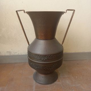 Vaso Ottone Antico cesellato