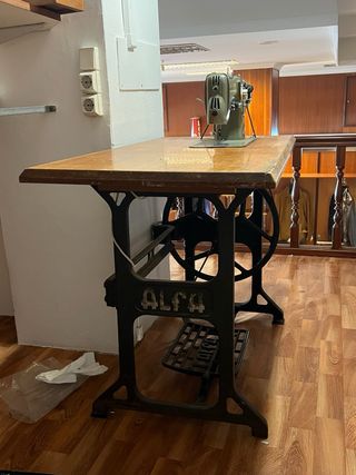 Máquina coser Alfa 100.5 c/mesa