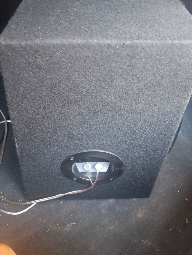 1-Subwoofer KENWOOD 1200W