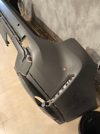 Paragolpes trasero  BMW M4 -original 51128086106