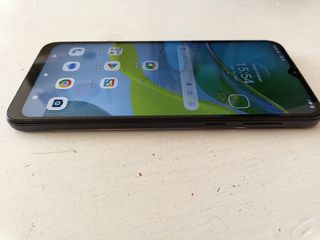 Motorola Moto E13 con 64GB e colore nero