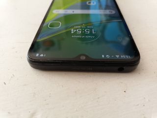 Motorola Moto E13 con 64GB e colore nero