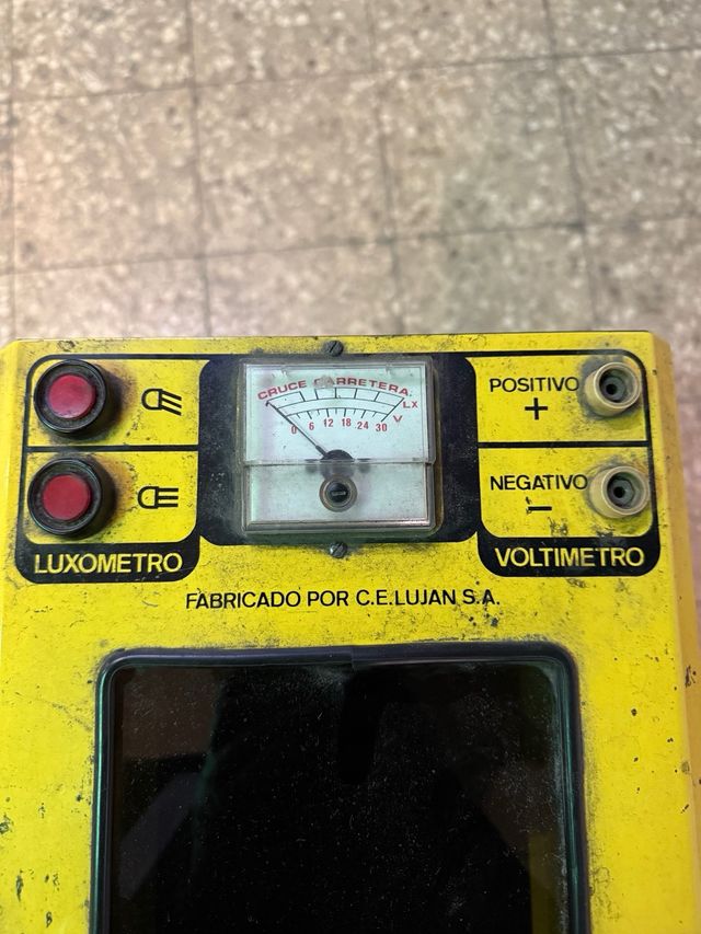 Allineatore fari L.H.