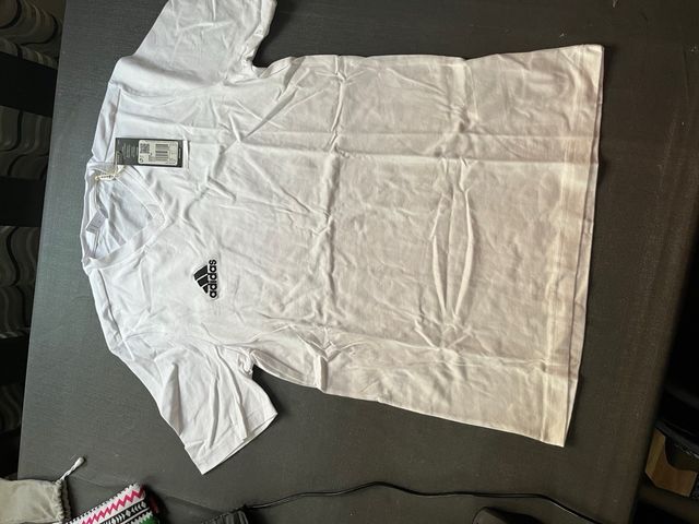 Camiseta blanca Adidas talla S nueva