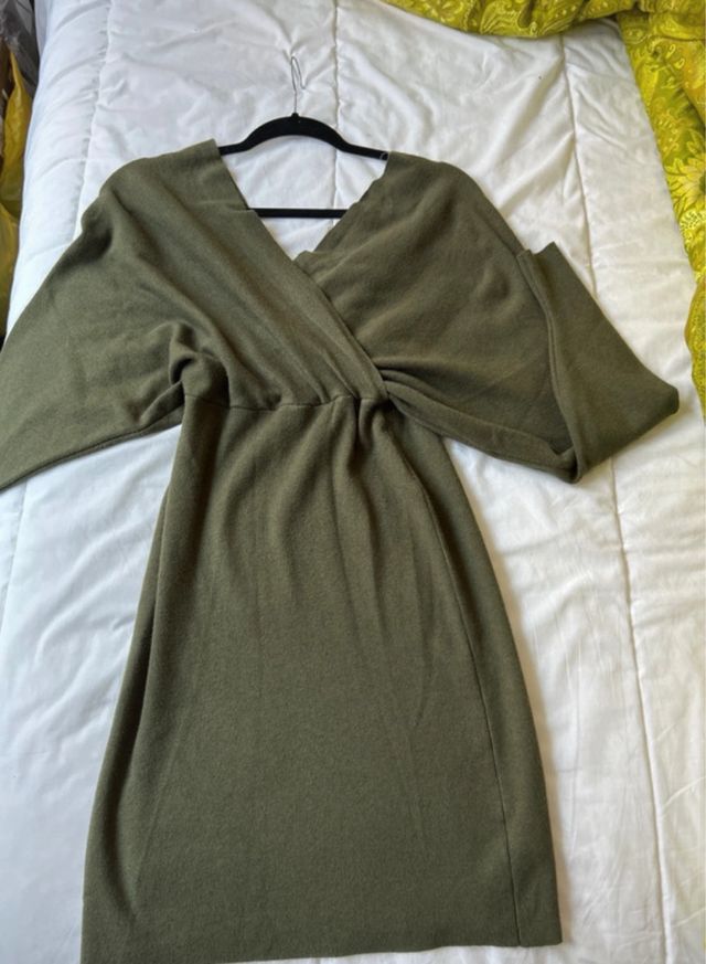 Vestido Moönimu verde oliva