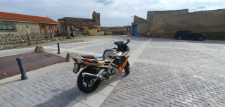 Se vende CBR600F2 PC 25