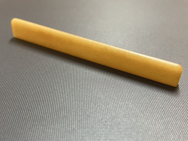 Silleta de hueso camello guitarra clásica