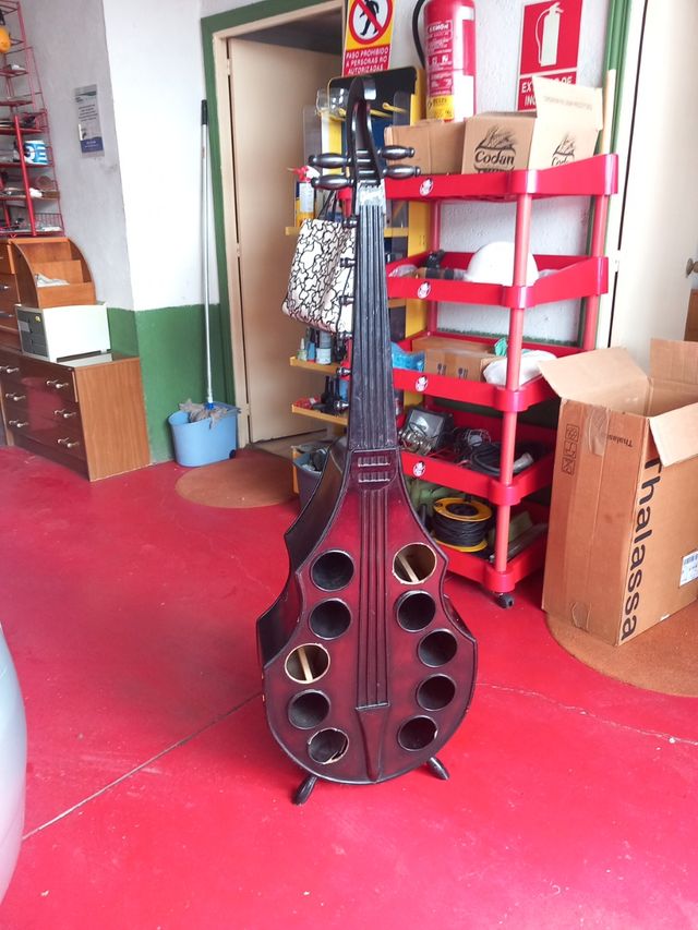 Botellero contrabajo - Decoración