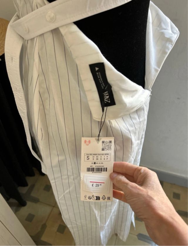 Vestido Zara blanco rayas