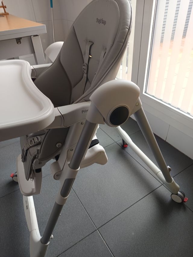 SilletaTrona Peg-Perego Plegable
Diferentes altura