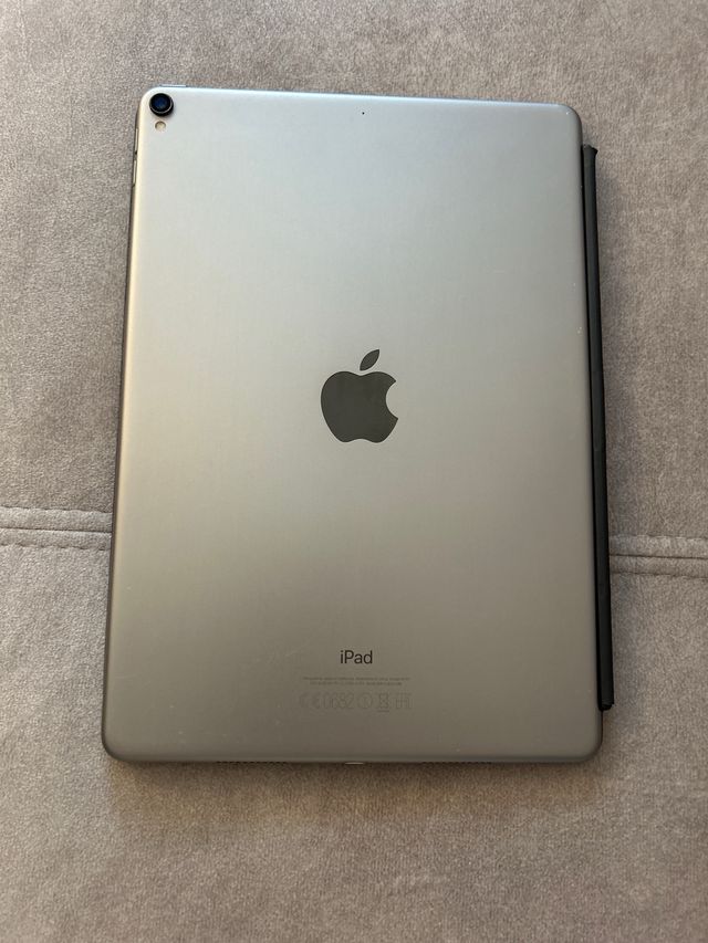 Ipad Pro + teclado Apple