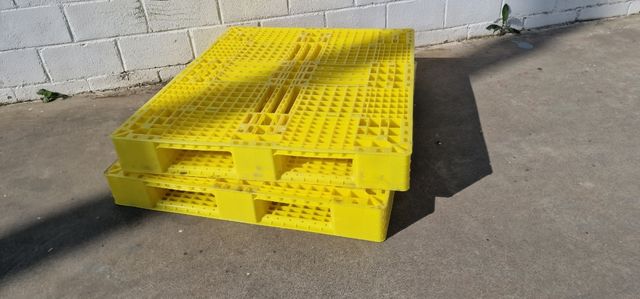  Palets plástico amarillo