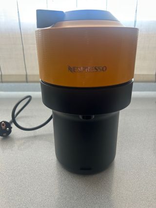Cafetera Nespresso Virtuo Amarilla