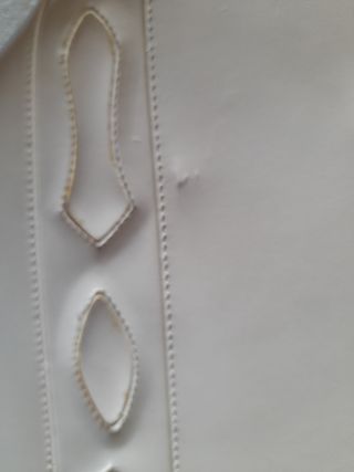 Bolso elegante crudo y dorado