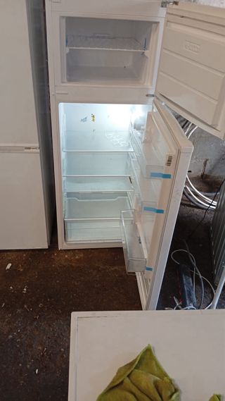 Nevera combi blanca