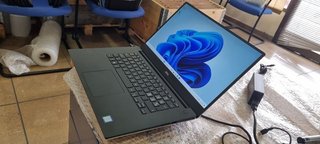 DELL 5530 I9 8950HK 32 RAM 512 SSD