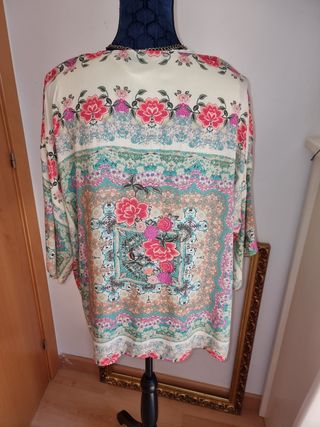 Kimono estampado flores
