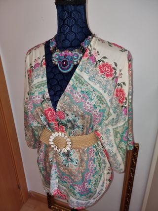 Kimono estampado flores