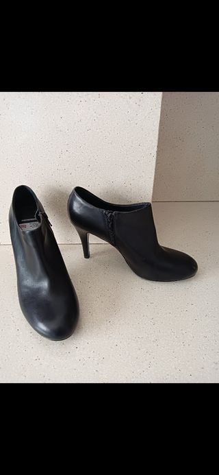 Botines MEDWINDS CAMPER a estrenar. 