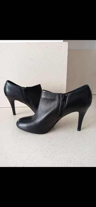 Botines MEDWINDS CAMPER a estrenar. 