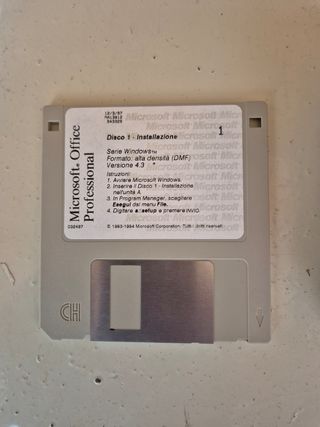 Microsoft Office Professional - Floppy Disk