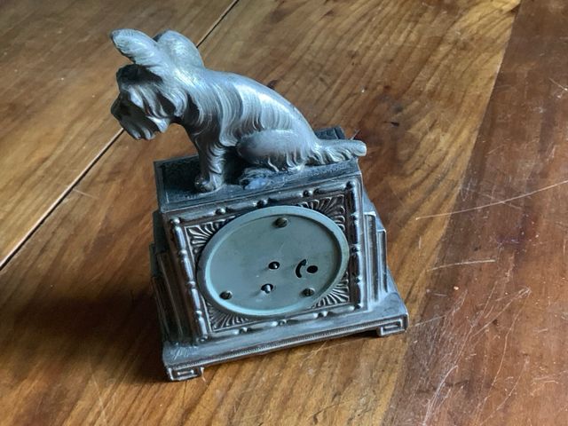 Antico orologio da tavola vintage