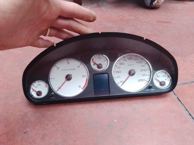 Cuadro instrumentos Peugeot 407 SW