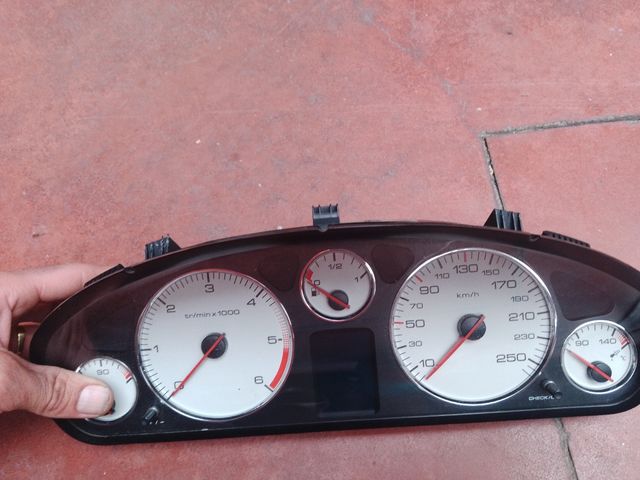 Cuadro instrumentos Peugeot 407 SW