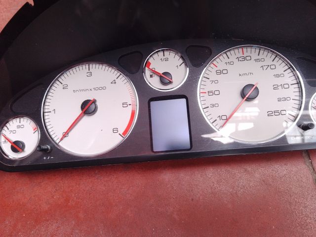 Cuadro instrumentos Peugeot 407 SW