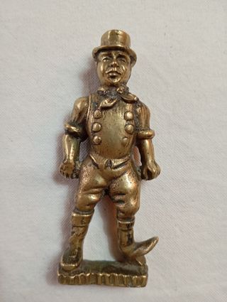 Estatuilla de caballero ingles vintage