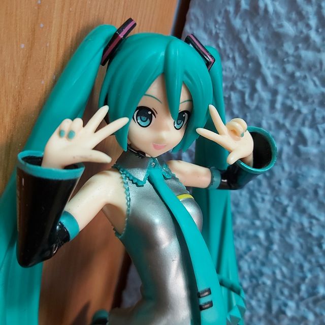 Figura original Hatsune Miku