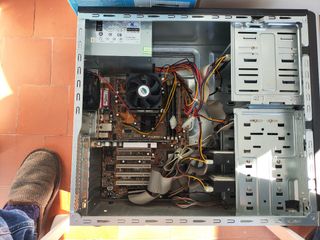 Torre PC LG - 2 discos duros